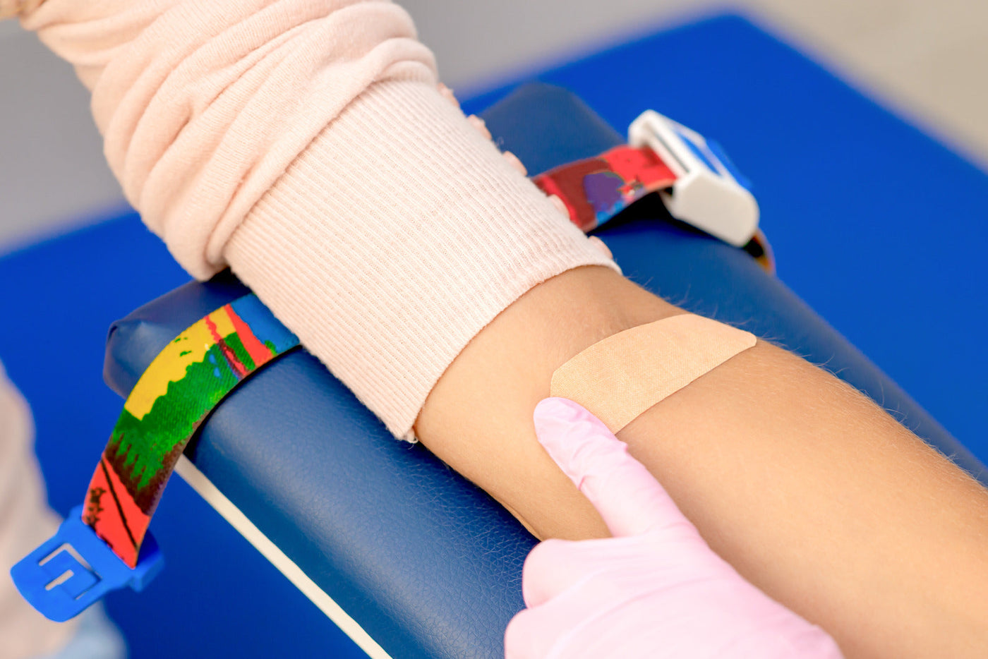 Skin Glue in Wound Closure: Understanding Its Role in Medical Care